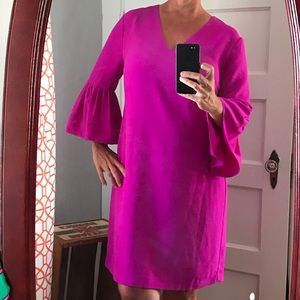 EUC Banana Republic fun statement dress